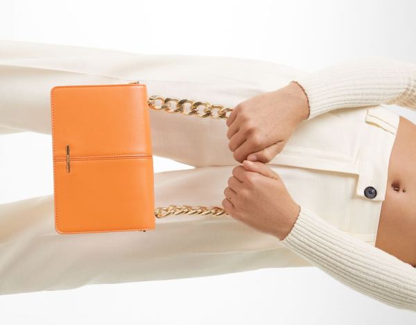 Bershka Accordion Clutch With Chain Tasche Damen Orange | wDJ7cdbQiOT