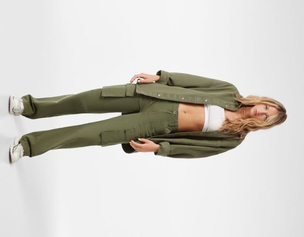 Bershka Gerade Fit Cargo Hose Damen Khaki | mNBHgTmgfKW