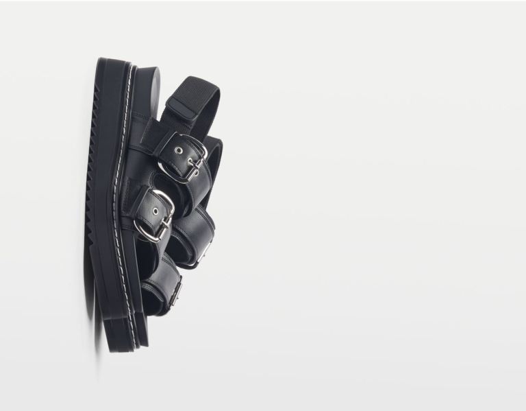 Bershka Buckled Plattform Flache Sandalen Damen Schwarz | 3f6qoT7ixCy