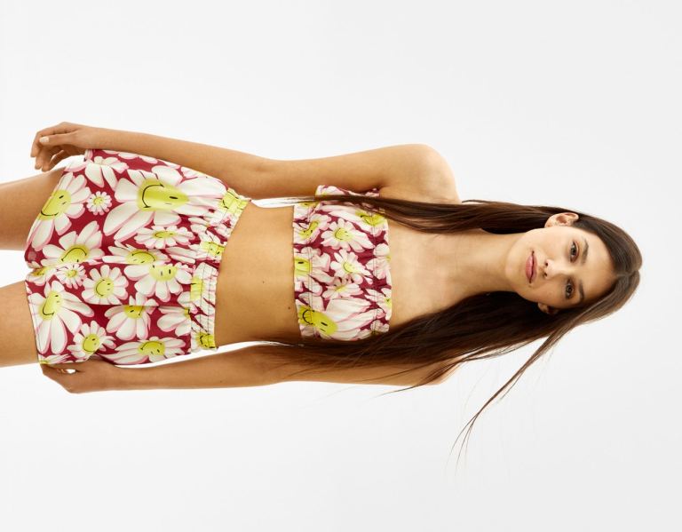 Bershka Floral Smiley® Print Oberteile Damen Mehrfarbig | X2dATaofH1k