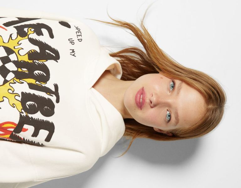 Bershka Graphic Print Hoodie Damen Weiß | sBTykfIujU0