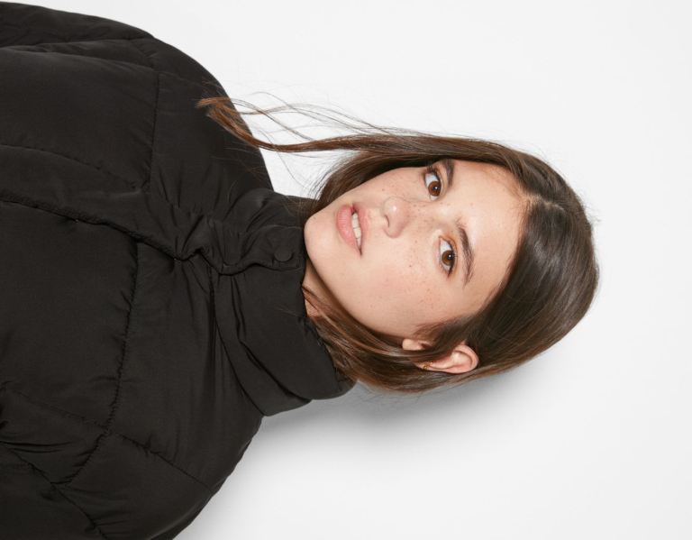 Bershka Kurzes Puffer Jacke Damen Schwarz | n8QX827uQkv