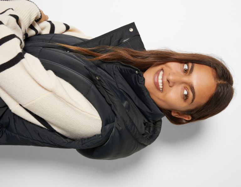 Bershka Long Mit Kapuze Puffer Vest Oberbekleidung Damen Schwarz | bQyZfYLfjB5