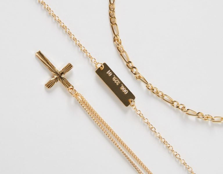 Bershka Necklace With Thin Crosses Schmuck Herren Gold | Y45buwFAong