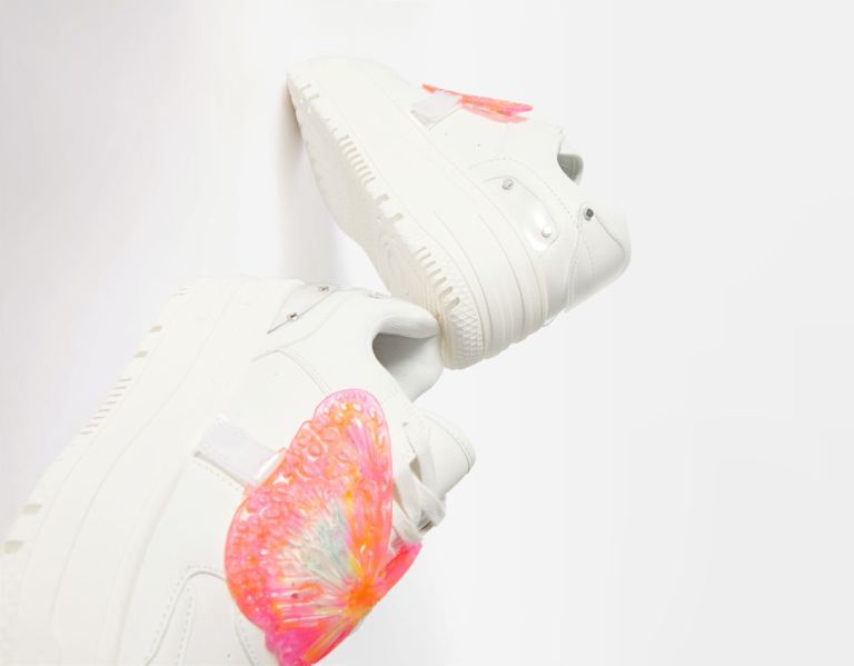 Bershka Plattform With Butterfly Detail Sneakers Damen Weiß | yDdveMnenut