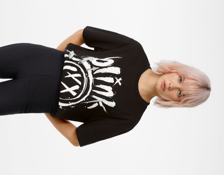 Bershka Regular-fit Kurzes Sleeve Featuring Blink 182 Print T-shirts Damen Schwarz | 8hTmZYKVKQH