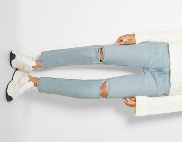 Bershka Ripped Mom Jeans Damen Hellblau | 0WnIO3bZWAj