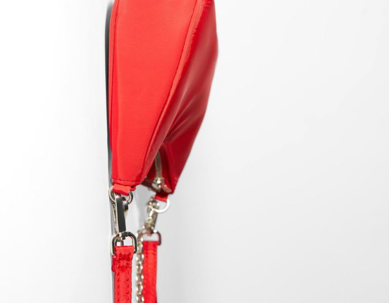 Bershka Satin With Chain Tasche Damen Rot | PXo0h6D9DOR